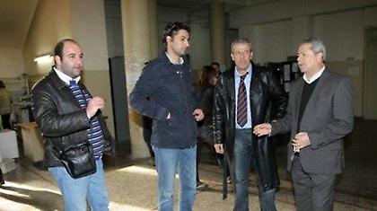 Κάτι «τρέχει» με την αδειοδότηση