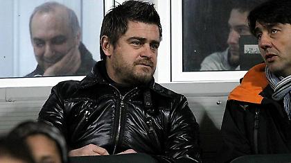 «Ο Δερμιτζάκης πού κολλάει»;