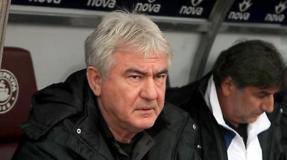 Προβληματισμένος ο Κατσαβάκης