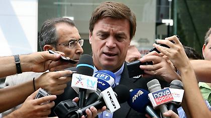 Αγωνία για τις παραιτήσεις