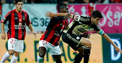 Έμεινε στα πανηγύρια…