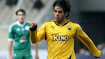 Βάργκας: «Δεν το αξίζει η ΑΕΚ»