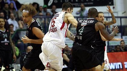 Η κόλαση δεν τρόμαξε τον Ολυμπιακό, το έχασε από δικά του λάθη