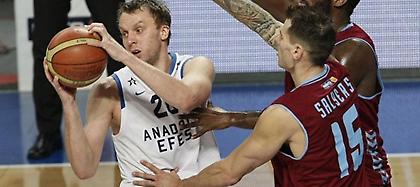 Στην κορυφή η Εφές του Ζούρου