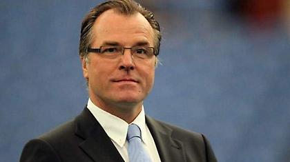 Αναποφάσιστος ο Ραούλ για παραμονή στη Σάλκε