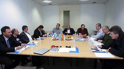 «Τι άλλαξε ξαφνικά»;