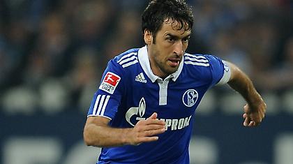 Ανανεώνει με Σάλκε ο Ραούλ