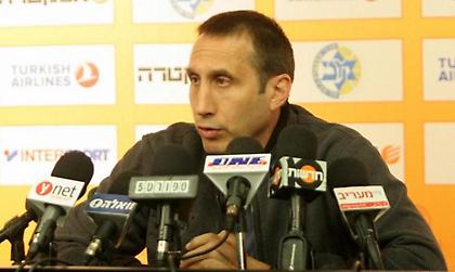 Μπλατ: «Δεν παίζαμε με... κώνους»