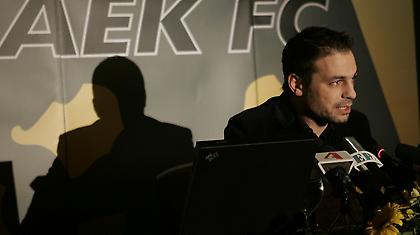 Το παλεύει ο Ντέμης