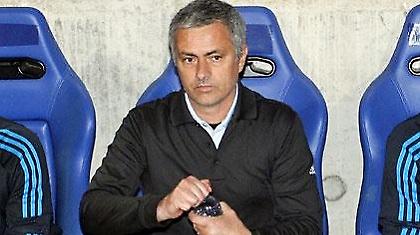 Μουρίνιο: «Ελπίζω να μην το κρίνει ο διαιτητής»!