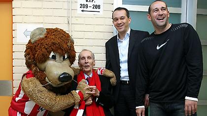 Το πανηγύρισε και ο Κωνσταντίνος Αγγελόπουλος