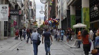 Έρχεται το πασχαλινό ωράριο στα καταστήματα