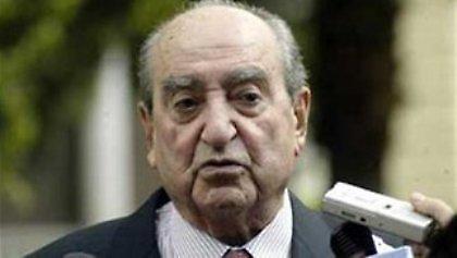 Επανεμφάνιση Μητσοτάκη με επίθεση σε Μπαμπινιώτη