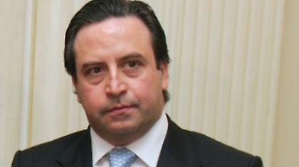 Ρέστης: «Στη σφαίρα της φαντασίας»