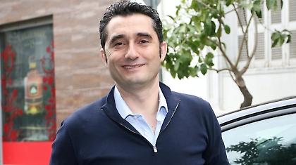 Ο χαμογελαστός κύριος Βαλβέρδε…