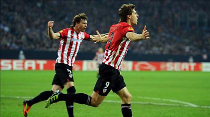 Κοιτάζει Γιορέντε και Φαρφάν