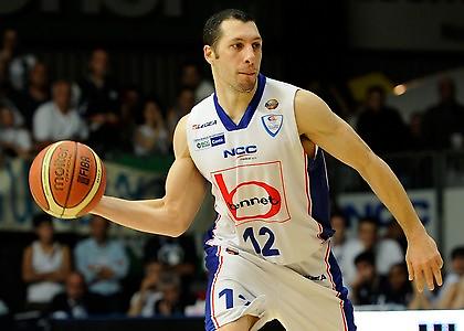 Μόνη δεύτερη η Καντού