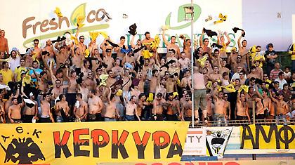 Διπλή αποθέωση για ΑΕΚ στην Κέρκυρα!