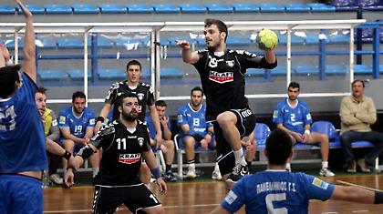 Ελπίζει για τίτλο η ΑΕΚ, συνέχισε το σερί ο ΠΑΟΚ