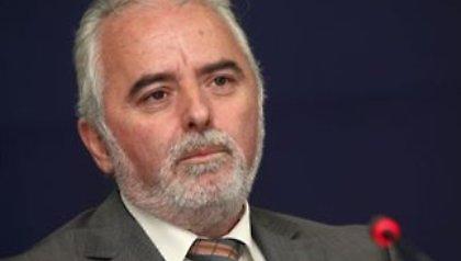 «Η τρόικα δεν μας πιέζει για κατασχέσεις»