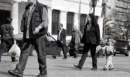 Θα χάσουμε 4,5 δισ. από επιδόματα και παροχές!