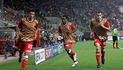 Ο Θρύλος τους κάνει πρωταθλητές!