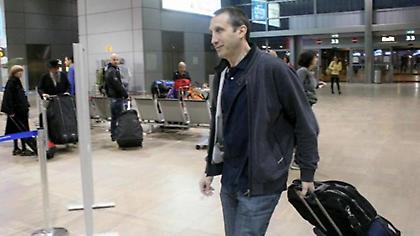 Πέταξε για... πόλεμο η Μακάμπι