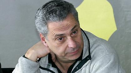 Με κενά, αλλά…