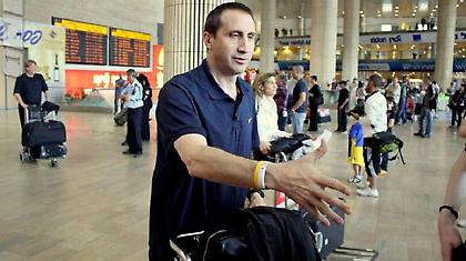 Τα… γυρίζει ο Μπλατ!