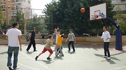 Οι «μικροί» στους… μικρούς (pics)