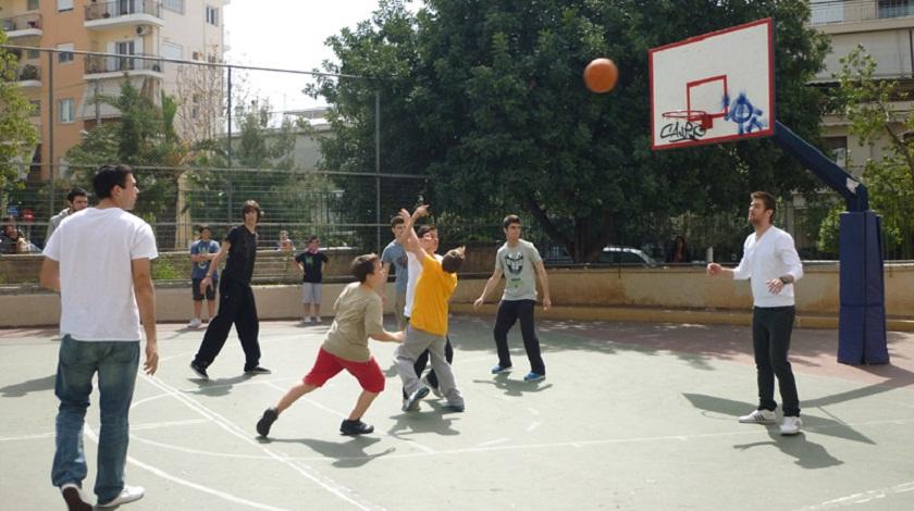 Οι «μικροί» στους… μικρούς (pics)