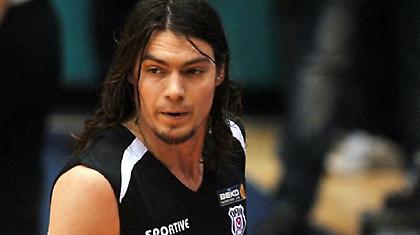 Προς την έξοδο ο Μόρισον