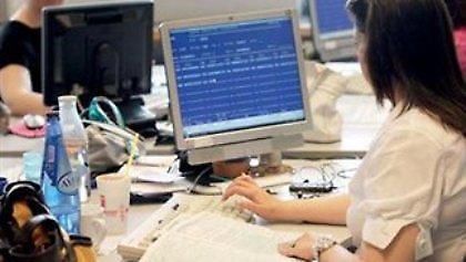 Οι φοροτεχνικοί ζητούν χειρόγραφη υποβολή του Ε9!