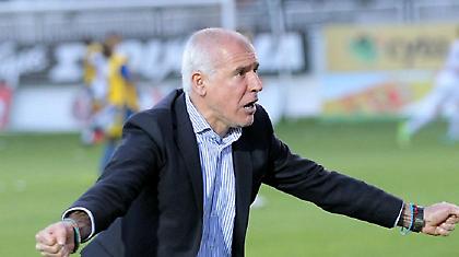 Αδειοδότηση και προπόνηση