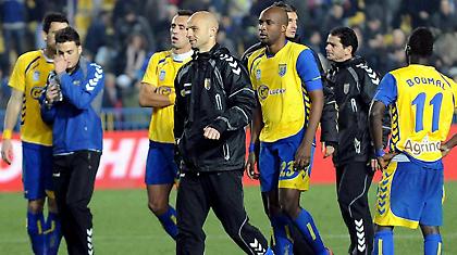 Μαζεύουν τα κομμάτια τους!