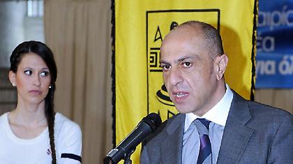 Δε θέλουν Δαμιανίδη…