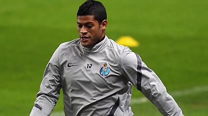 Διάψευση για Παρί και Χουλκ