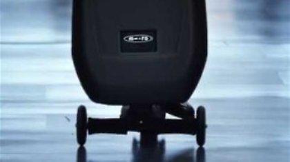 Έκρυβε παράνομο μετανάστη στη βαλίτσα του!