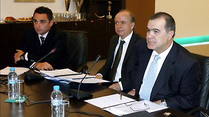 Λύση στις 8 Μαΐου ή πτώχευση!