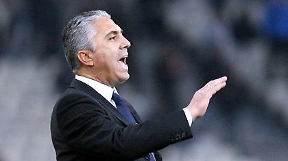 Κωστένογλου: «Η ΑΕΚ να φοβάται το δικό της εαυτό…»