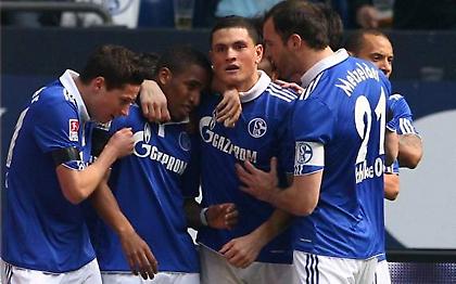 Μυστηριώδης ιός «χτύπησε» τη Σάλκε