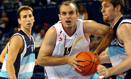 Αποσύρεται ο Χιμένεθ