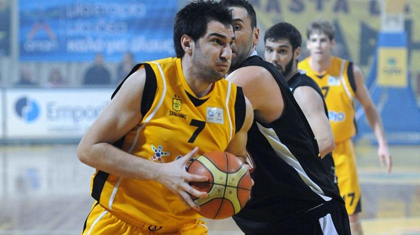 Θέλει τα δεδουλευμένα του ο Ταπούτος