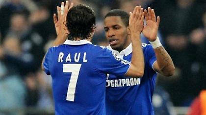 Αποσύρει τη φανέλα του Ραούλ η Σάλκε!