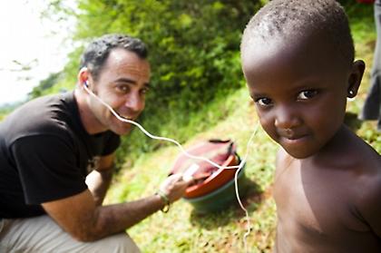 «Κόσμος χωρίς πολέμους και βία»