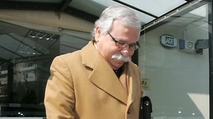 «Καραμπινάτα σκάνδαλα και παρασκήνιο»!