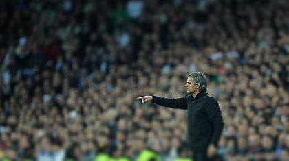 FC: Καθείς και τα όπλα του. Ακούς Ζοσέ;