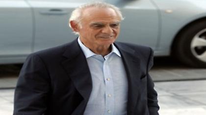 Να τελειώνουμε με την Ελλάδα του Άκη…