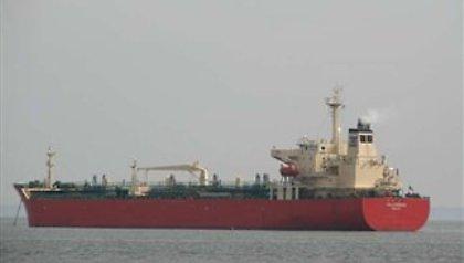 Δεξαμενόπλοιο προσάραξε στη Θεσσαλονίκη