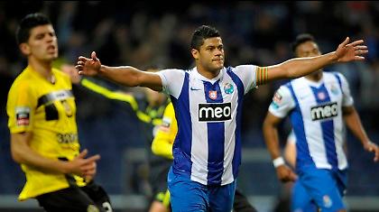 Αγκαλιά με τον τίτλο η Πόρτο